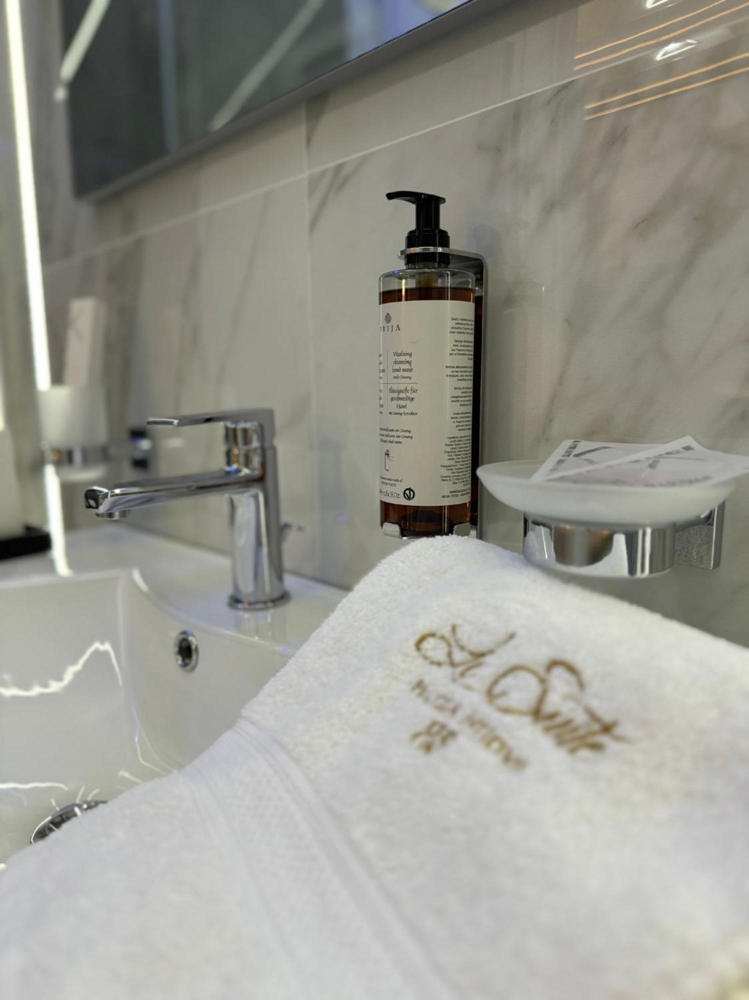 Le Suite Piazza Nuova 福查 外观 照片