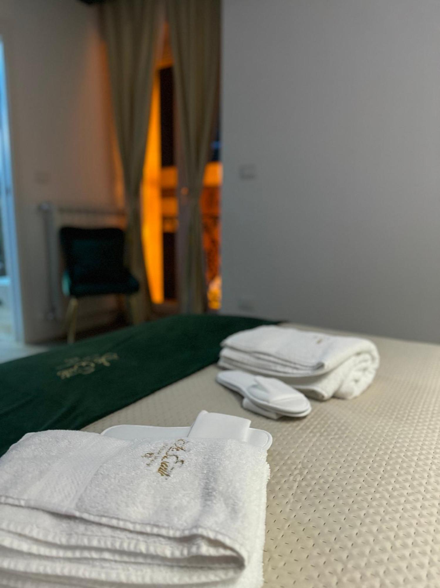 Le Suite Piazza Nuova 福查 外观 照片